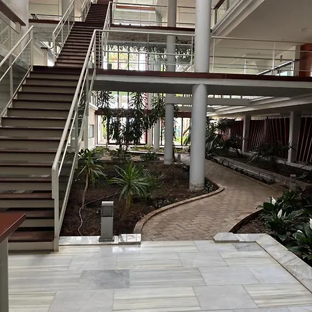 Duplex Botanico Естепона